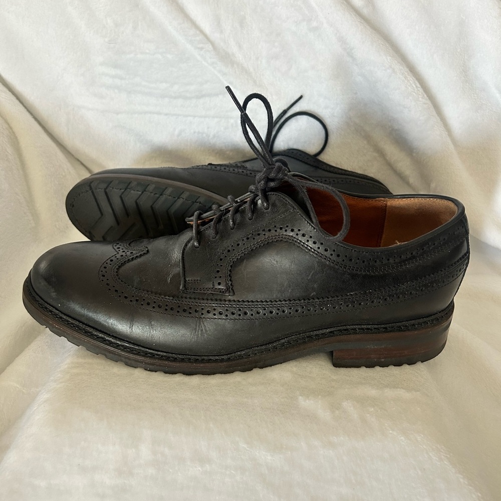 Frye Black Oxfords Classic Elegance